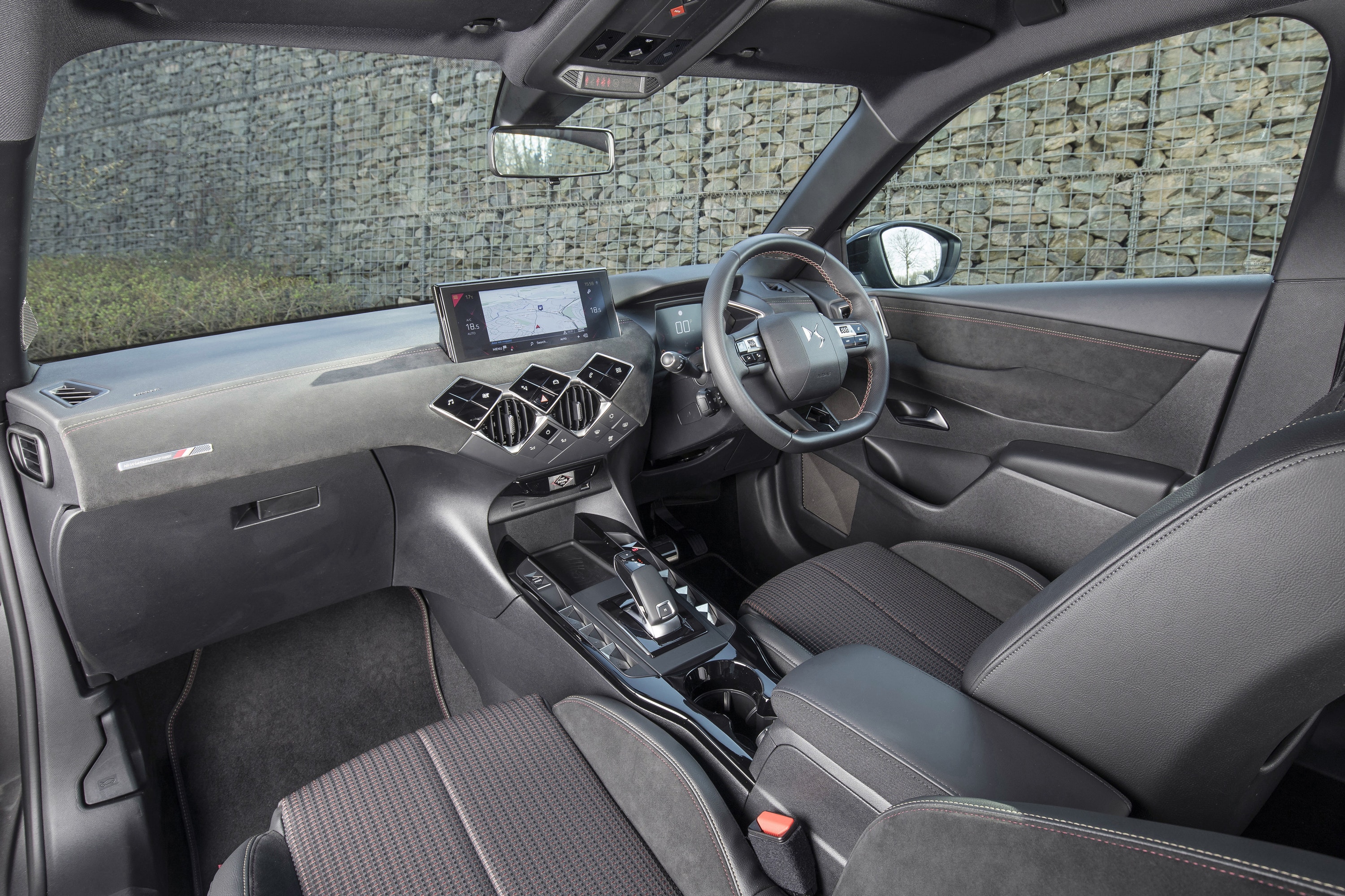 Front view of the DS3 Crossback driving